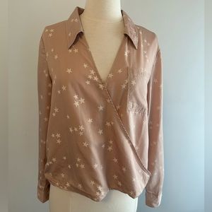 Vintage Havana pink/blush with stars collared blouse. Snap front closure.